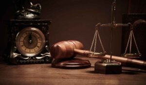 Leia mais sobre o artigo Blindagem Jurídica para Clínicas Médicas: Como Evitar que um Processo Afete seu Patrimônio e sua Reputação